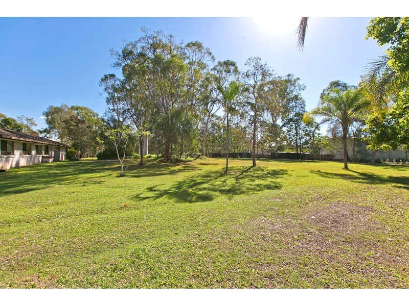 229-239 Teviot Road, Carbrook QLD 4130