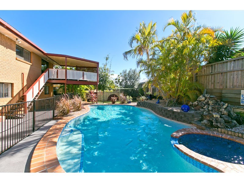 21 Christina St, Wellington Point QLD 4160