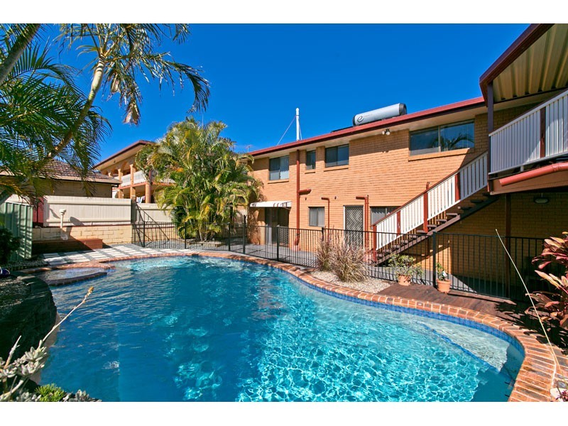 21 Christina St, Wellington Point QLD 4160