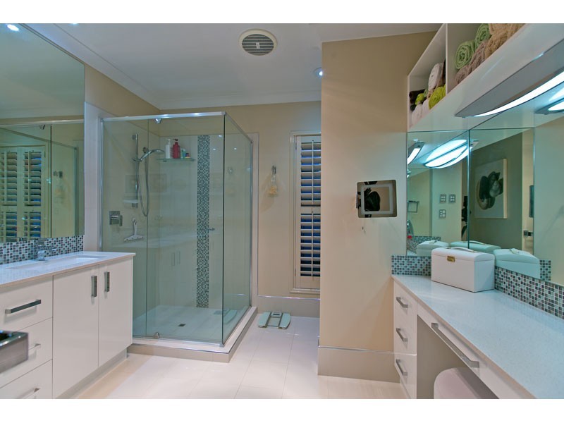 44 Trafalgar Vale Avenue, Wellington Point QLD 4160