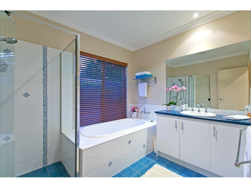 44 Trafalgar Vale Avenue, Wellington Point QLD 4160