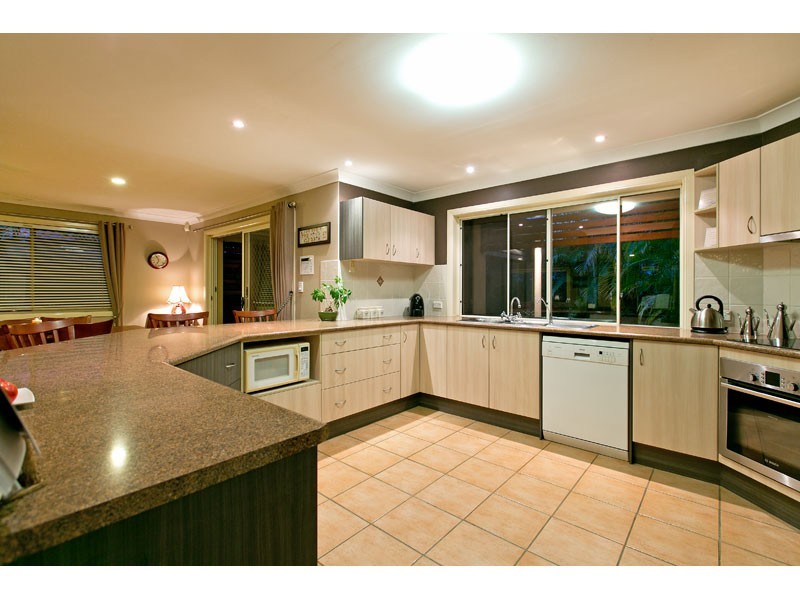52 Penzance Drive, Redland Bay QLD 4165