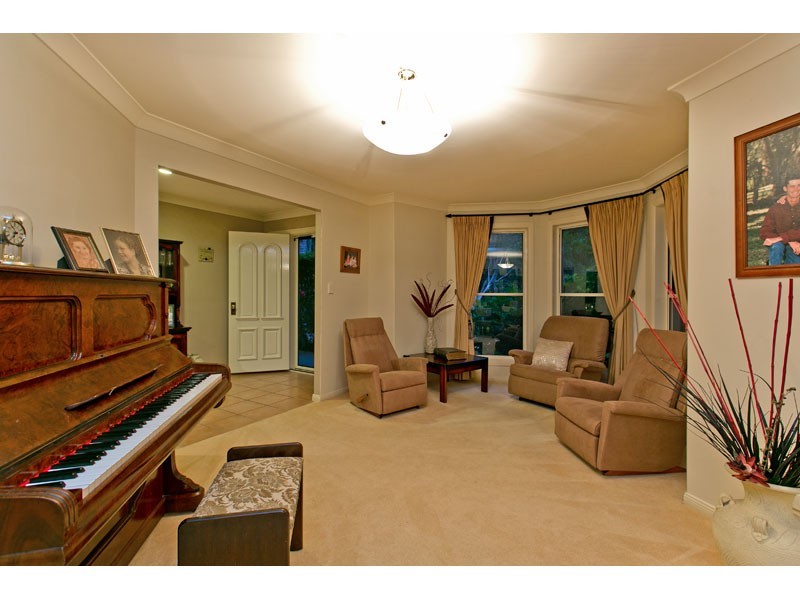 52 Penzance Drive, Redland Bay QLD 4165