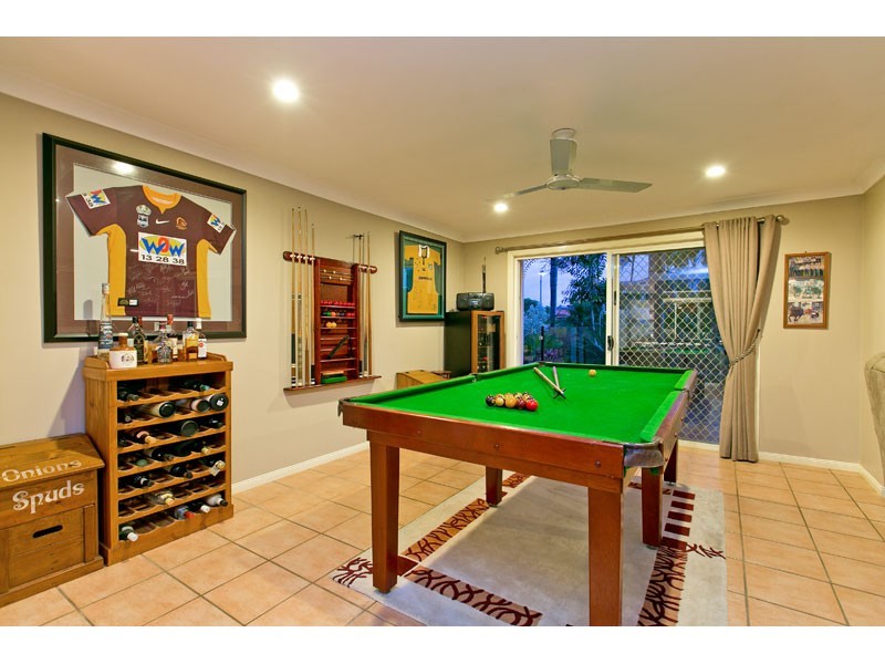 52 Penzance Drive, Redland Bay QLD 4165