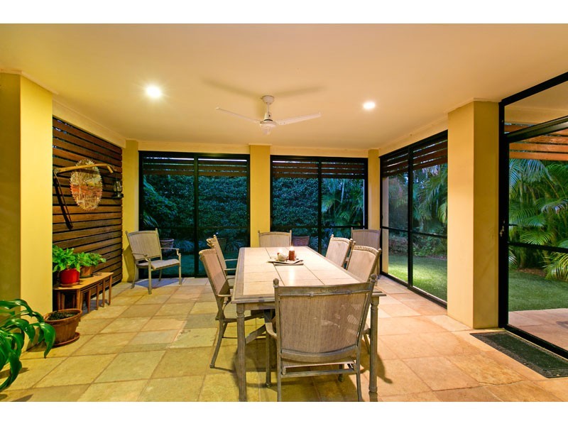 52 Penzance Drive, Redland Bay QLD 4165