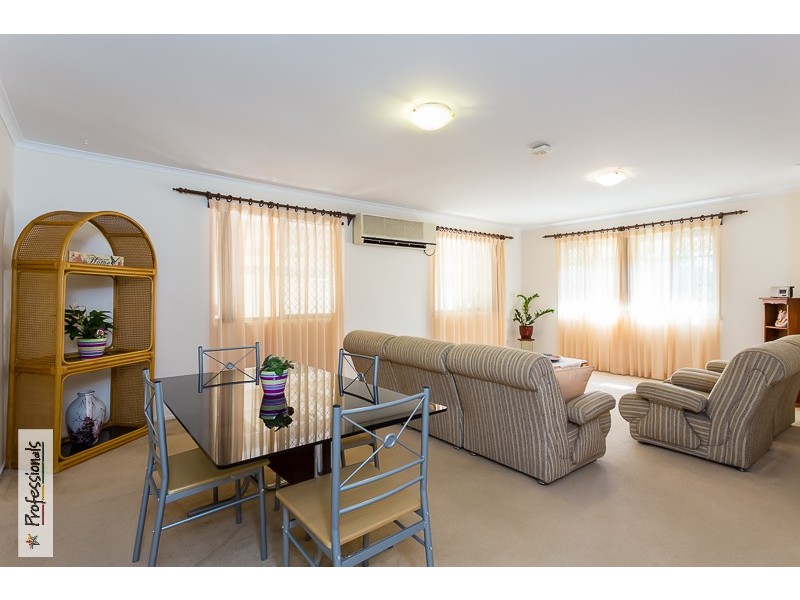 341 Old Cleveland Road, Birkdale QLD 4159