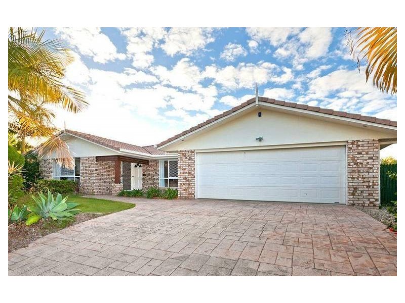 7 Chesterfield Crescent, Wellington Point QLD 4160