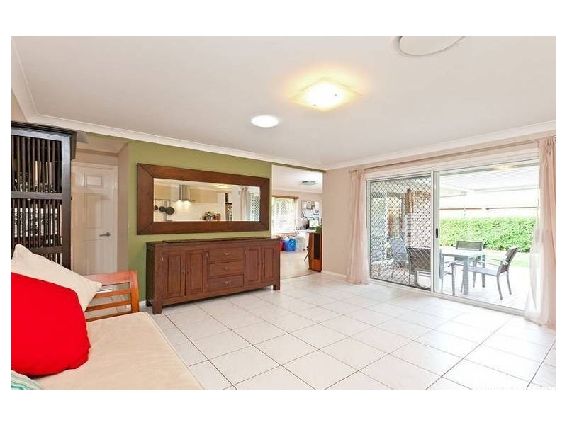 7 Chesterfield Crescent, Wellington Point QLD 4160