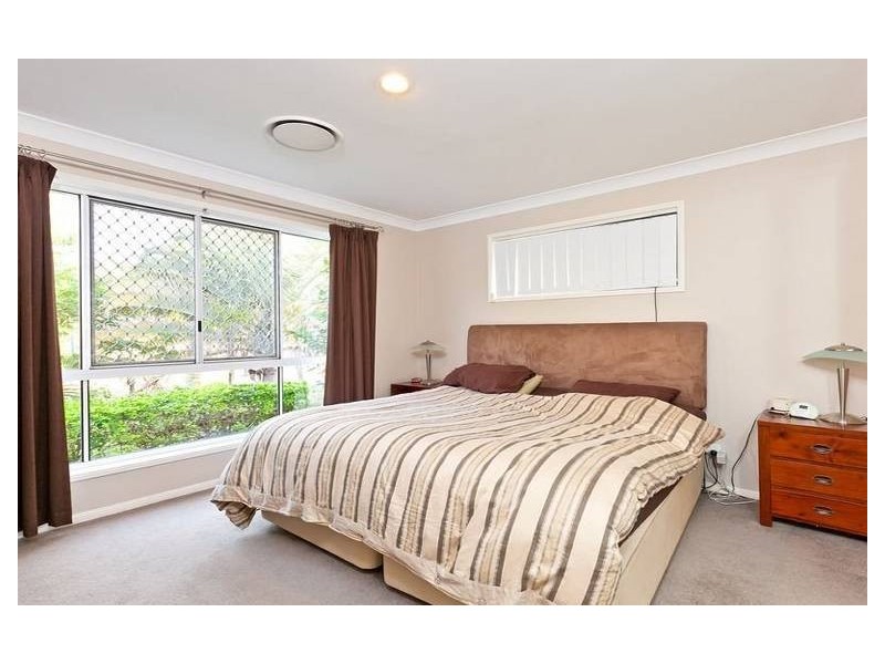 7 Chesterfield Crescent, Wellington Point QLD 4160