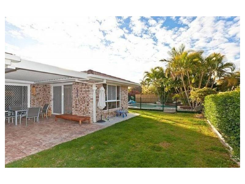 7 Chesterfield Crescent, Wellington Point QLD 4160