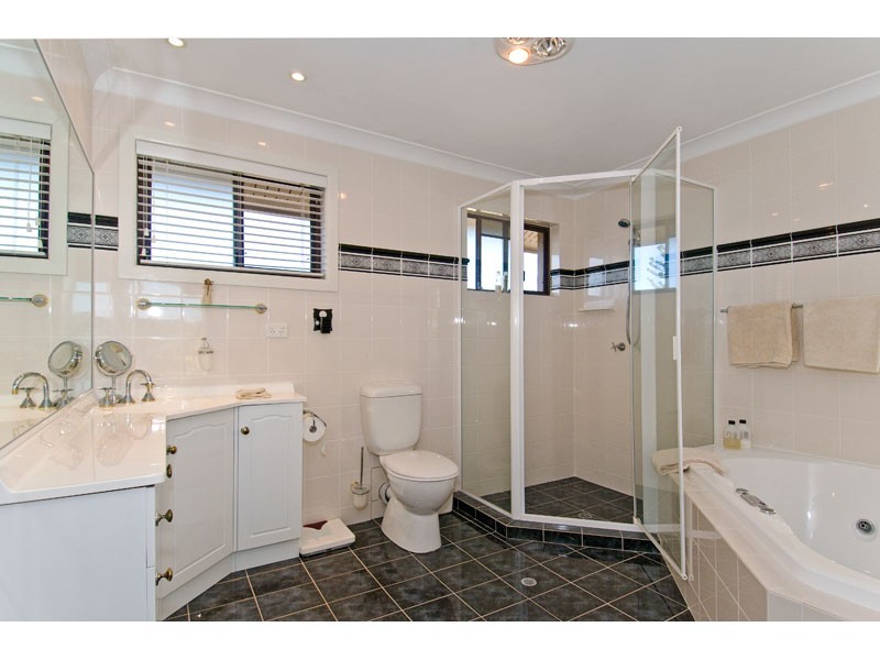 31 Anchorage Drive, Cleveland QLD 4163