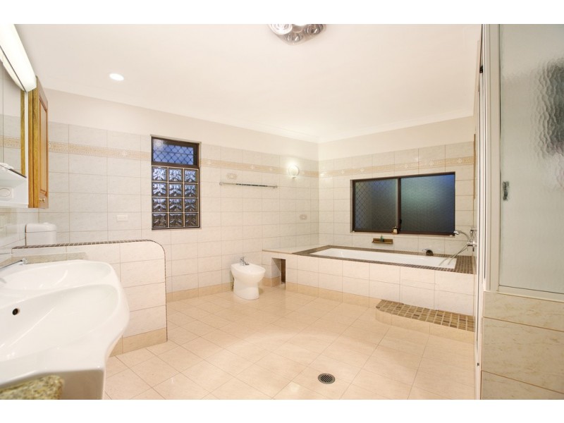 19 Boom Court, Birkdale QLD 4159