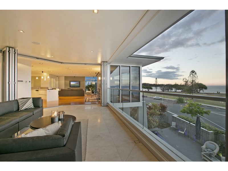 18 Portsmouth Place, Raby Bay QLD 4163