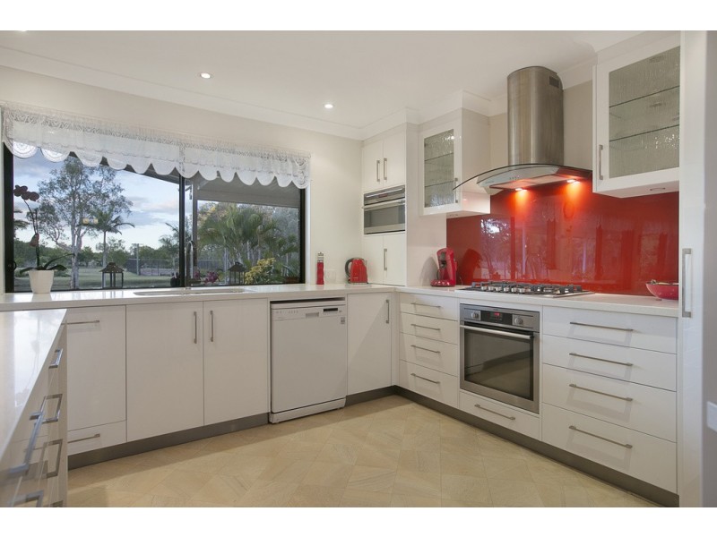 114 Boston Road, Belmont QLD 4153