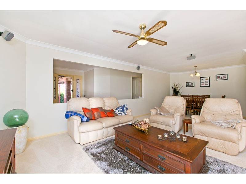 17 Victory Place, Birkdale QLD 4159