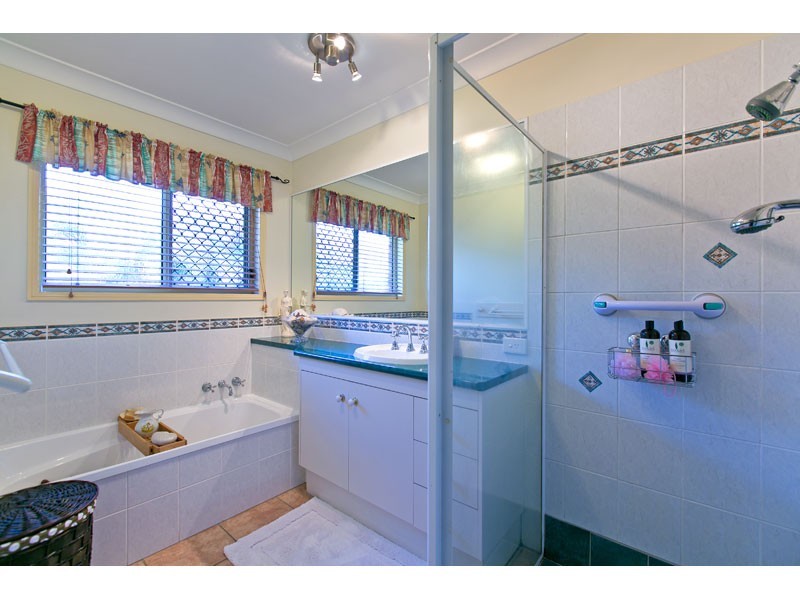 17 Victory Place, Birkdale QLD 4159