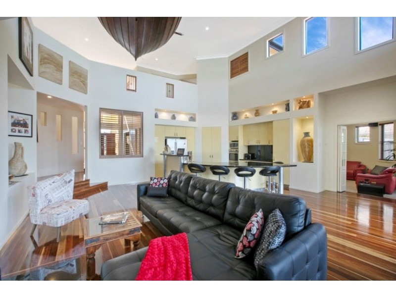 71 Masthead Drive, Raby Bay QLD 4163