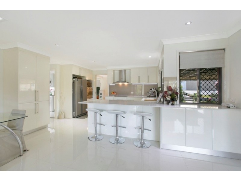 18 Lyndon Road, Capalaba QLD 4157