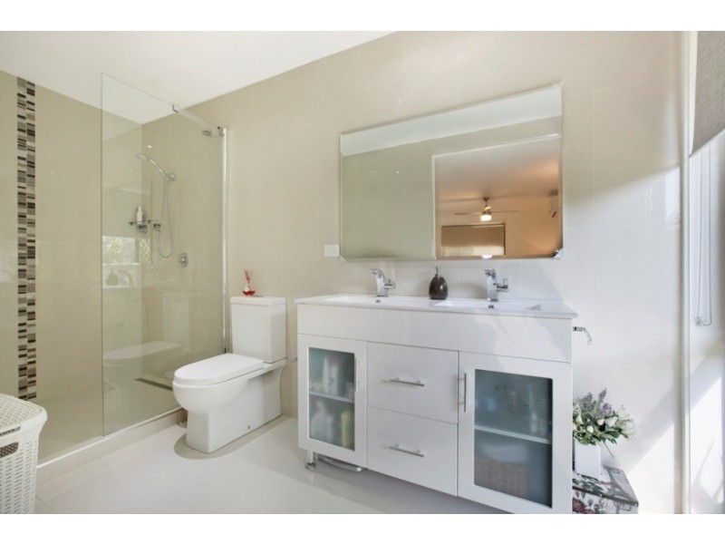 18 Lyndon Road, Capalaba QLD 4157