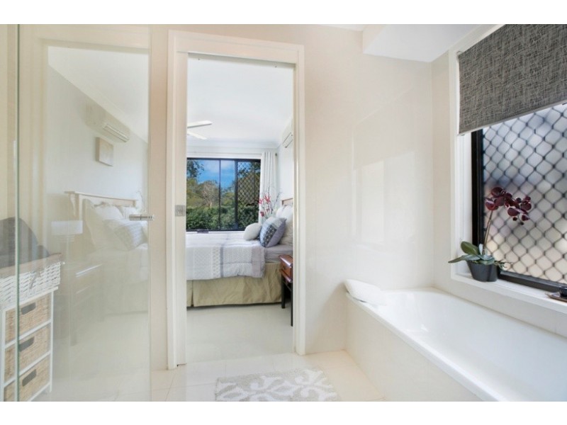 18 Lyndon Road, Capalaba QLD 4157