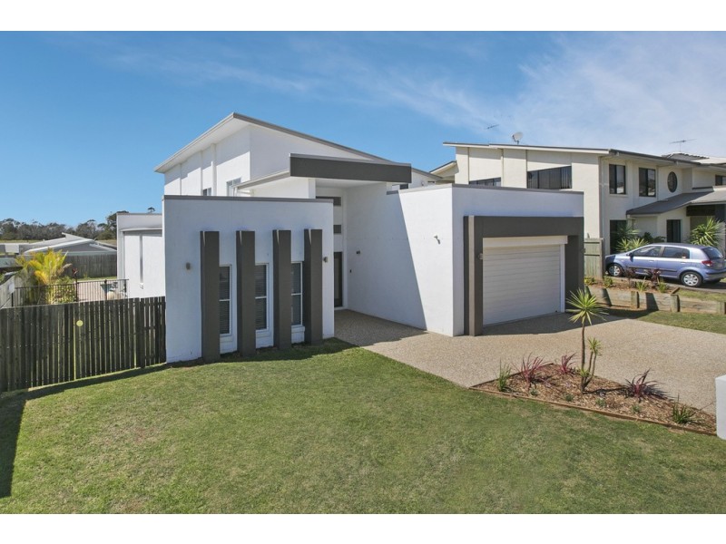 10 Seaspray Street, Thornlands QLD 4164