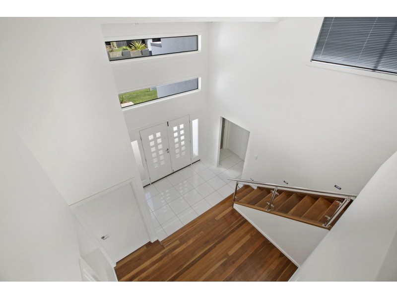 10 Seaspray Street, Thornlands QLD 4164