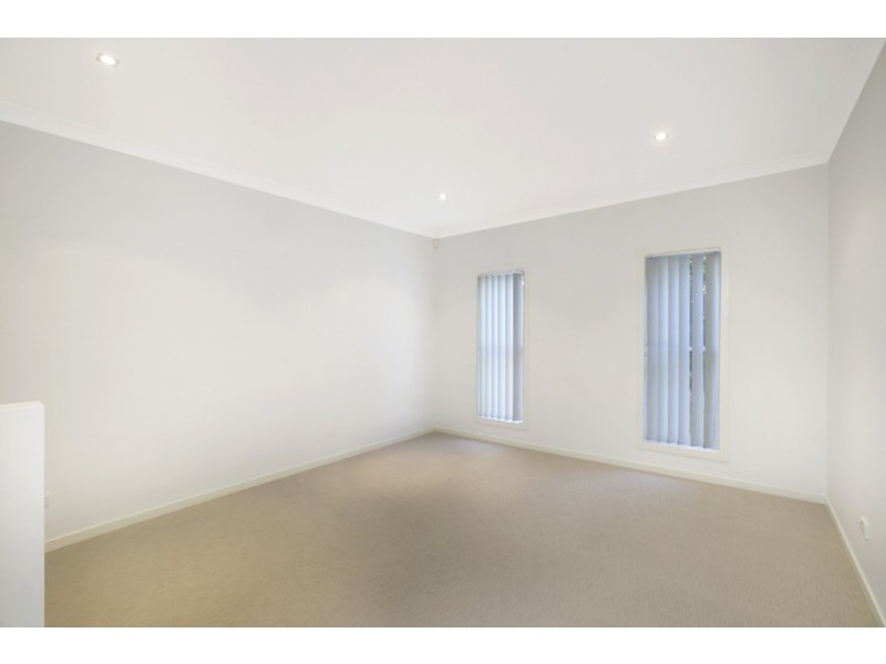 10 Seaspray Street, Thornlands QLD 4164