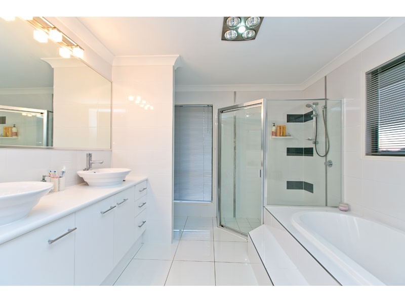29 Hope Street, Ormiston QLD 4160