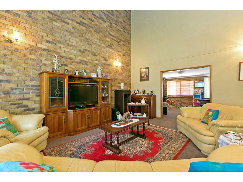 89 Barron Road, Birkdale QLD 4159