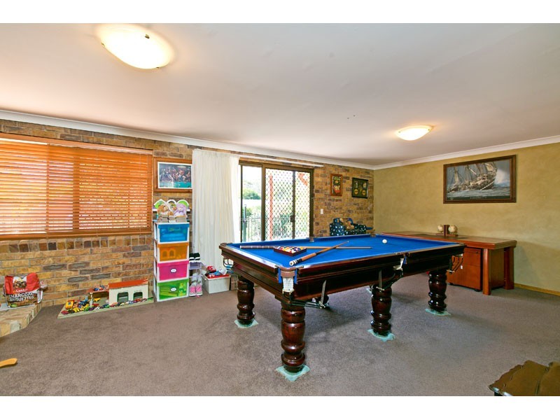 89 Barron Road, Birkdale QLD 4159