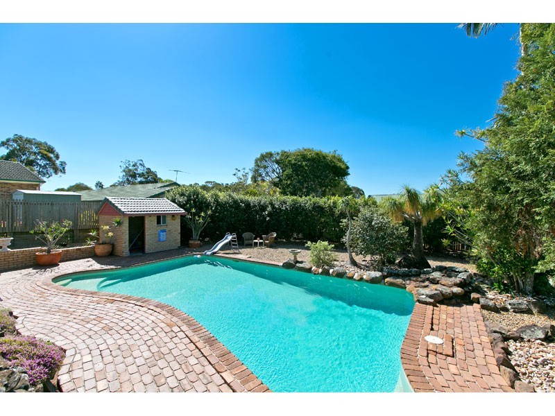 89 Barron Road, Birkdale QLD 4159