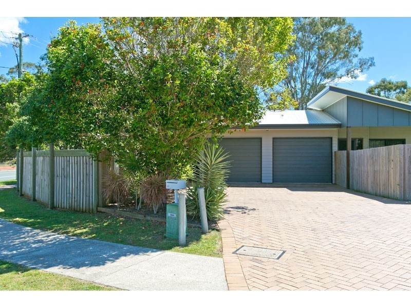 1/2 Syracuse Street, Redland Bay QLD 4165