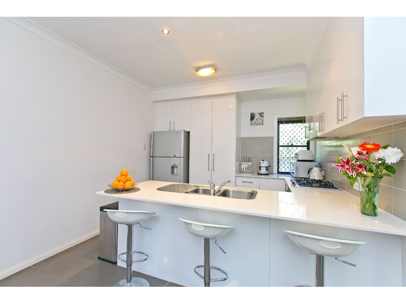 1/2 Syracuse Street, Redland Bay QLD 4165