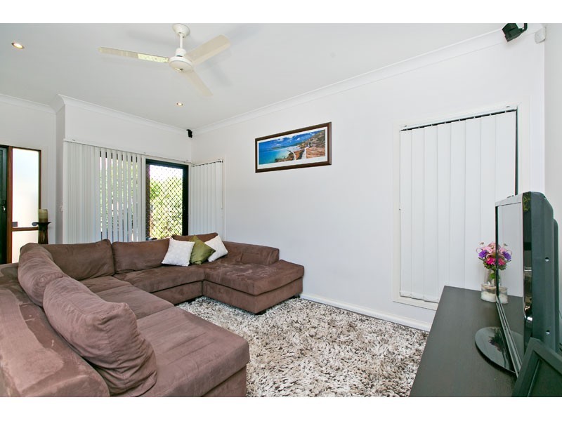 1/2 Syracuse Street, Redland Bay QLD 4165