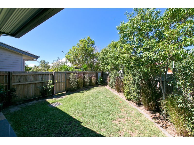 1/2 Syracuse Street, Redland Bay QLD 4165