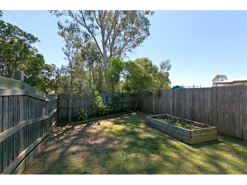 1/2 Syracuse Street, Redland Bay QLD 4165