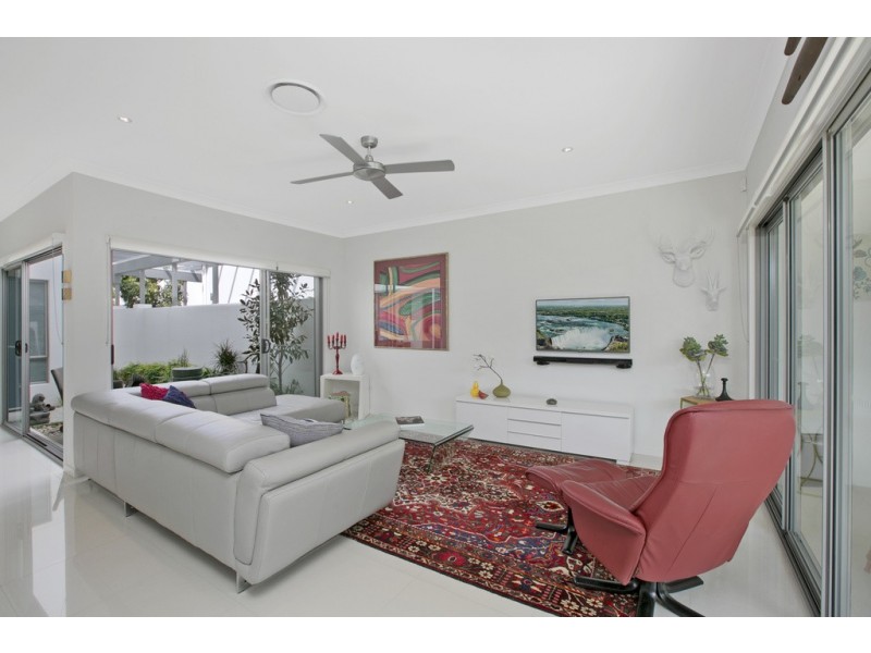 18/92-94 Sturgeon Street, Ormiston QLD 4160
