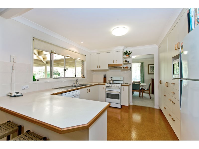 8 Day Court, Wellington Point QLD 4160