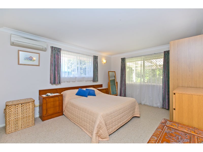 8 Day Court, Wellington Point QLD 4160