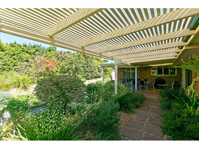 8 Day Court, Wellington Point QLD 4160