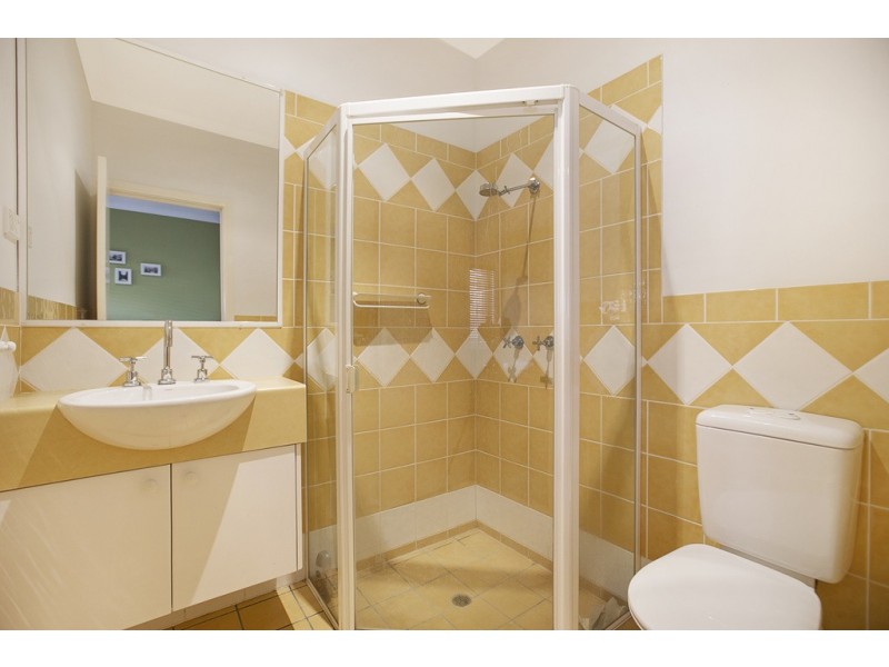 12 Wisteria Street, Ormiston QLD 4160