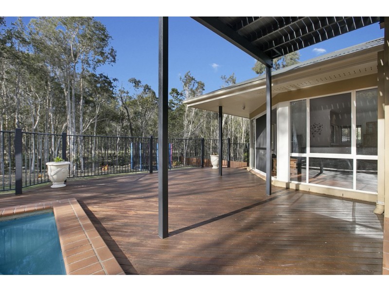 12 Wisteria Street, Ormiston QLD 4160