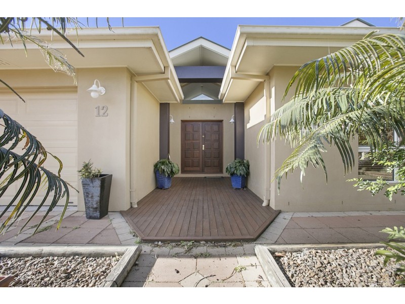 12 Wisteria Street, Ormiston QLD 4160