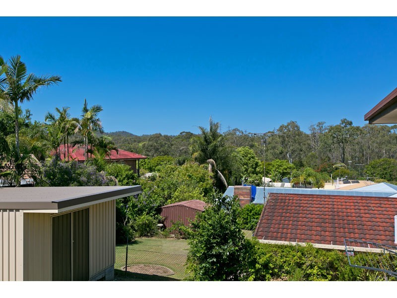 6 Pavuvu Street, Mansfield QLD 4122