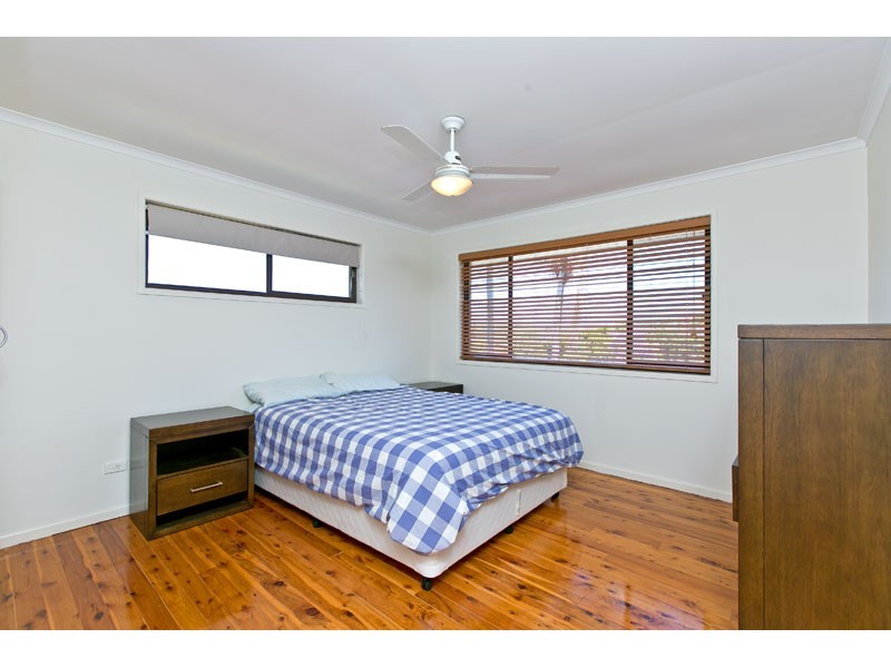 6 Pavuvu Street, Mansfield QLD 4122