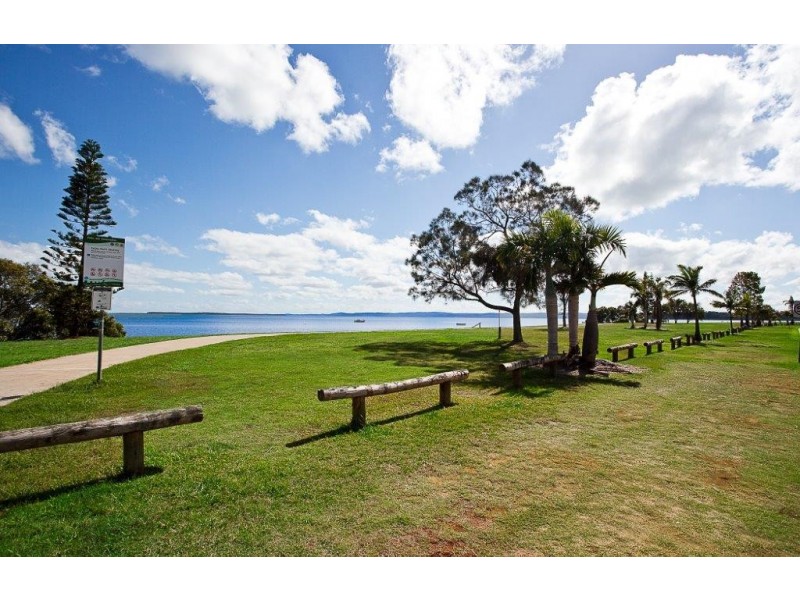 2 Tipplers Street, Victoria Point QLD 4165