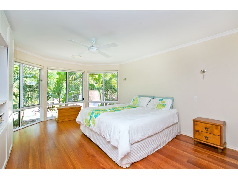 50 Sunningdale Drive, Redland Bay QLD 4165