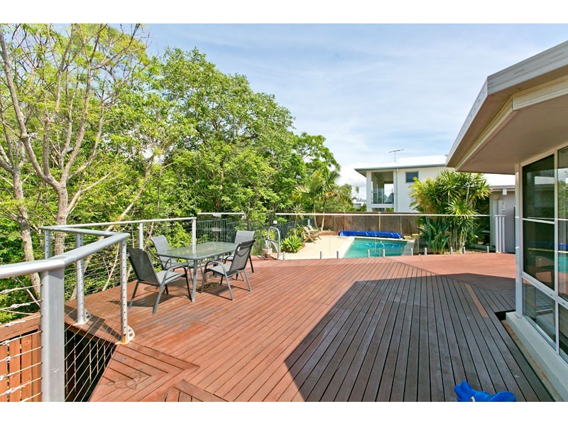 50 Sunningdale Drive, Redland Bay QLD 4165