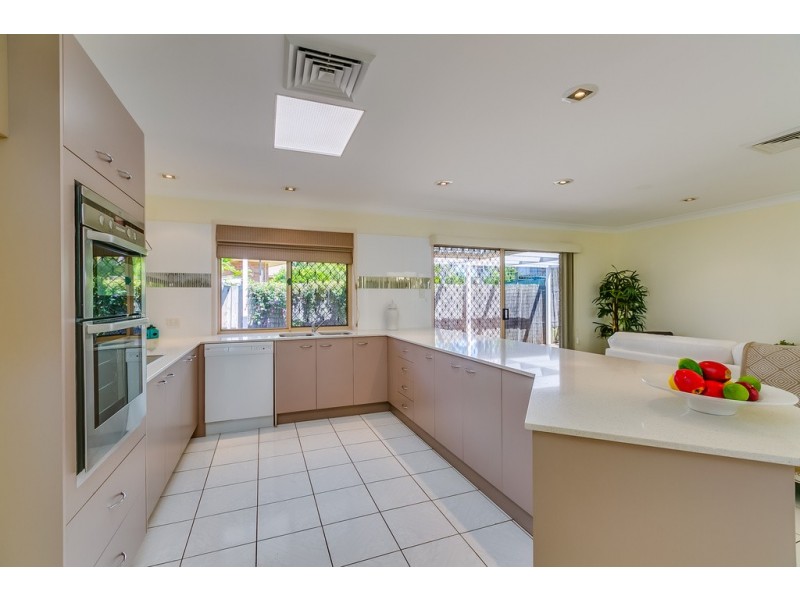 8 Norfolk Court, Victoria Point QLD 4165