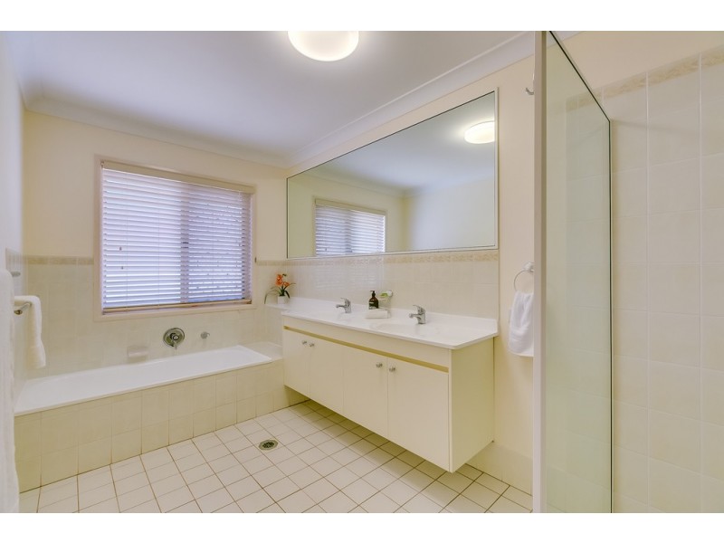 8 Norfolk Court, Victoria Point QLD 4165